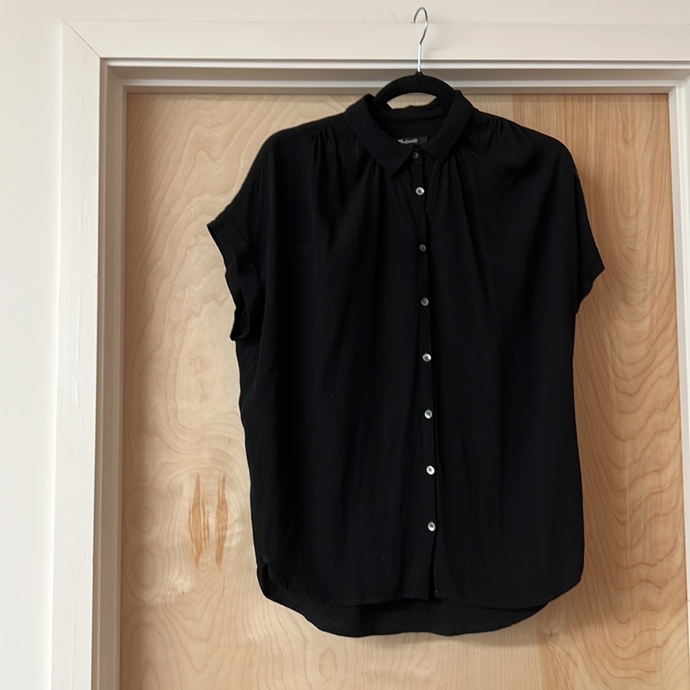 Madewell black button down t shirt